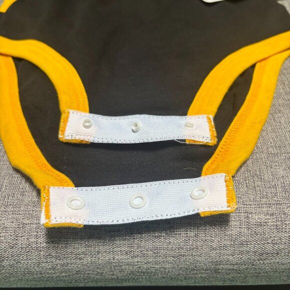 NFL Pittsburgh Steeles Infant Girls' 3pk Bodysuits, 3 - 6 Months - Picture 3 of 6